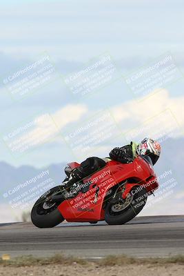 media/Nov-16-2025-Race Pace (Sun) [[8c5fa54630]]/Non Verified Riders (1st 20 Minutes)/7-Turn 9 Entry (210pm)/